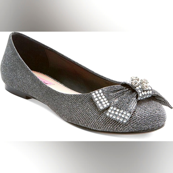 Betsey Johnson Shoes - Like New With Tags Betsey Johnson Elegant Gray Emy Bow Flats 6